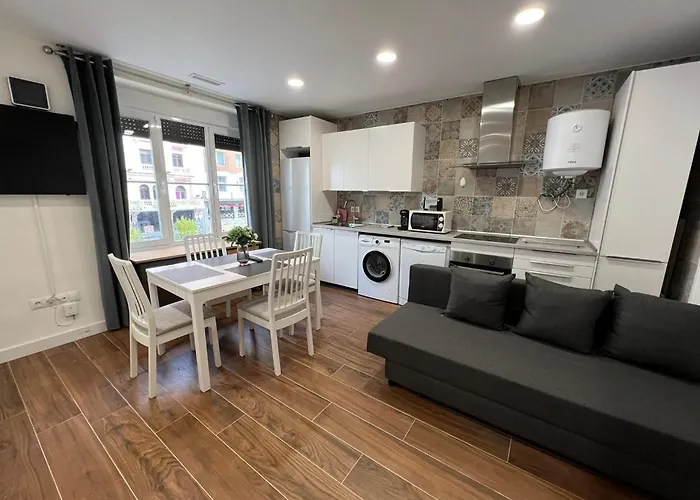 s Econostay Plaza De Espana
